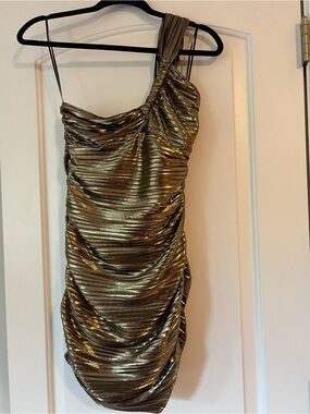 Gold One-Shoulder Ruched Party Dress by ASTR REVOLVE BRAND NWT Sz Small